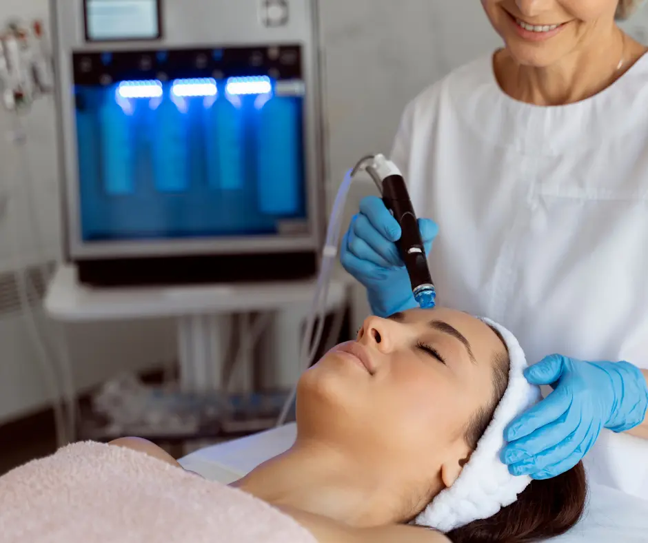 Benefits of hydrafacial at Vedora Wellness